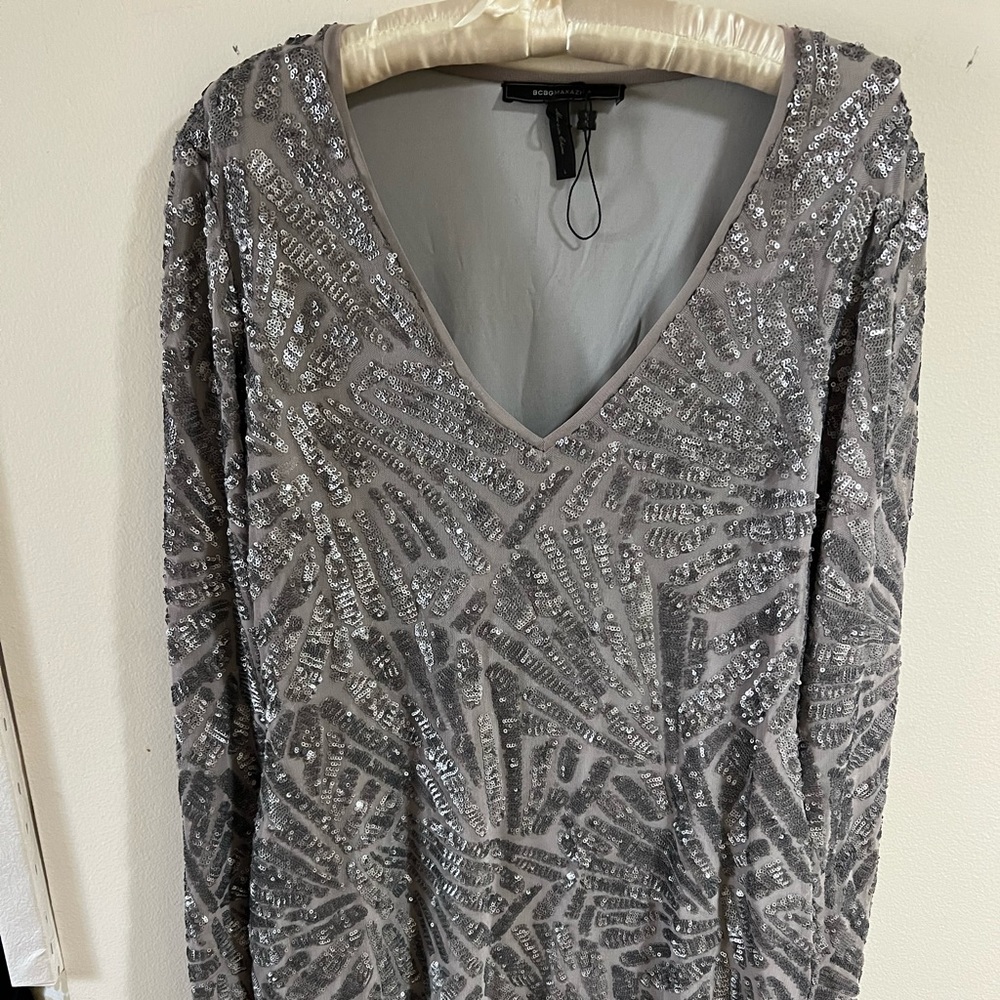 BCBG MAXAZRIA LONG SLEEVE DRESS 👗